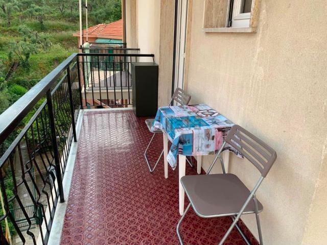 Appartamento in affitto di 85 m² in Via Valle
