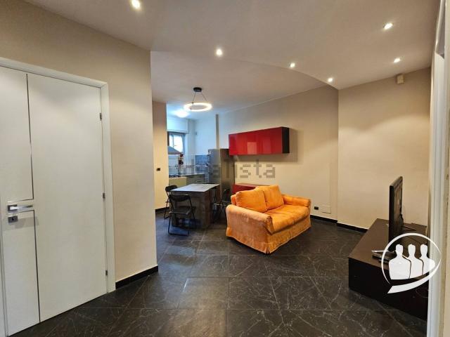 Appartamento in affitto di 86 m² in Corso Bernardino Telesio, 86