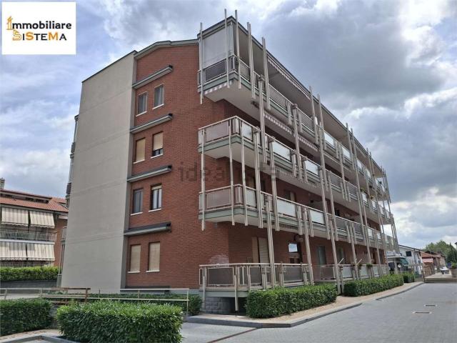 Appartamento in affitto di 86 m² in Via Cesana