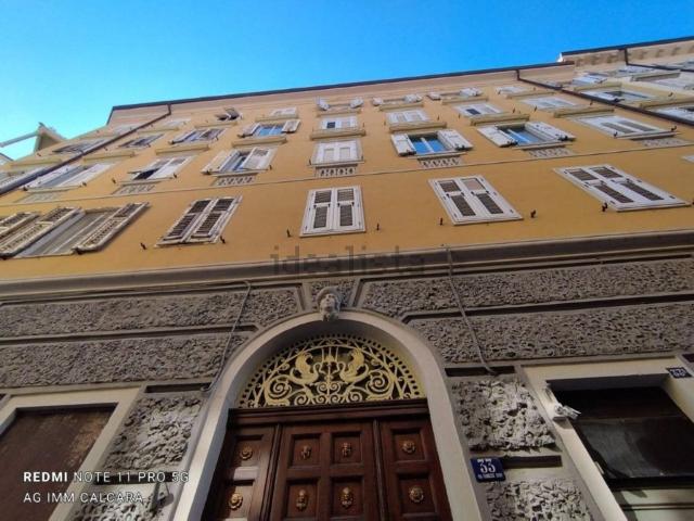 Appartamento in affitto di 86 m² in Via Francesco Crispi