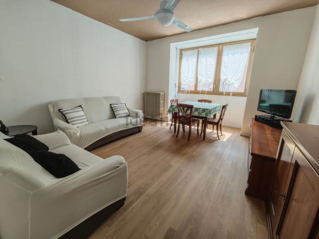 Appartamento in affitto di 86 m² in Via Giacomo Quarenghi, 32