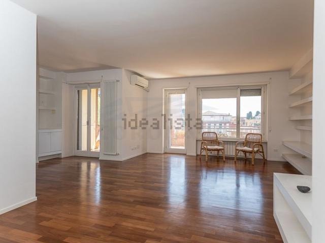 Appartamento in affitto di 86 m² in Via Girolamo Nisio