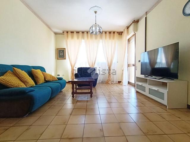 Appartamento in affitto di 86 m² in Via Milano, 13