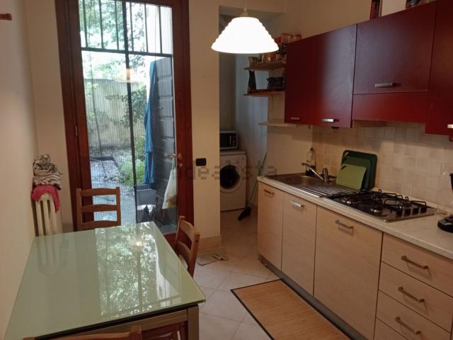 Appartamento in affitto di 86 m² in Via Santa Sofia