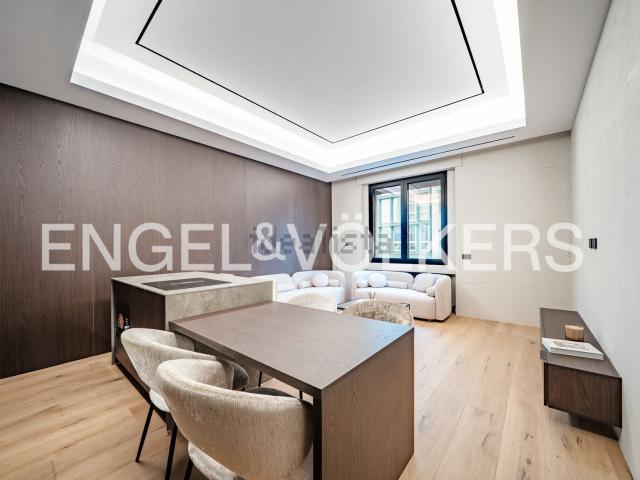 Appartamento in affitto di 86 m² in Viale Tunisia, 43