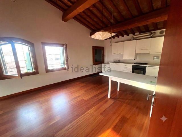 Appartamento in affitto di 86 m²