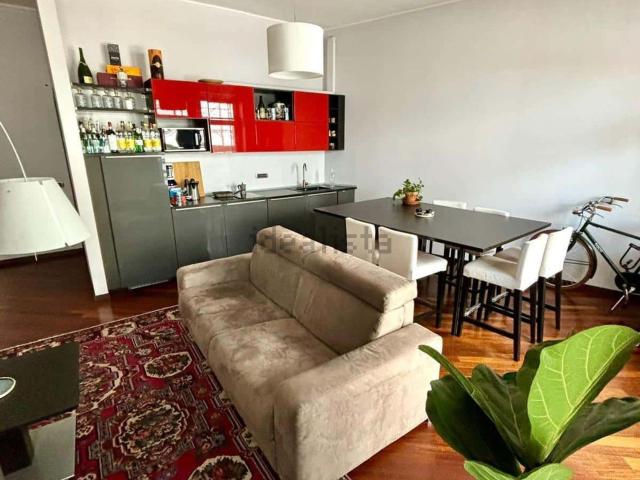 Appartamento in affitto di 88 m² in Corso Garibaldi, 64