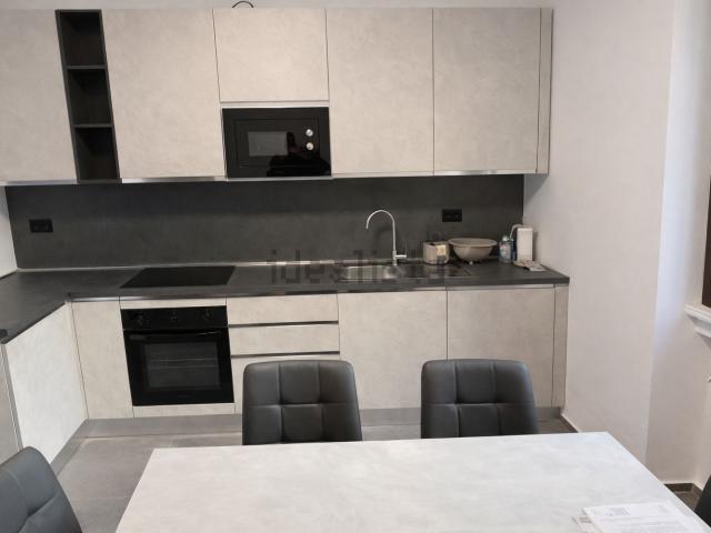 Appartamento in affitto di 88 m² in Via Ugo Bassi