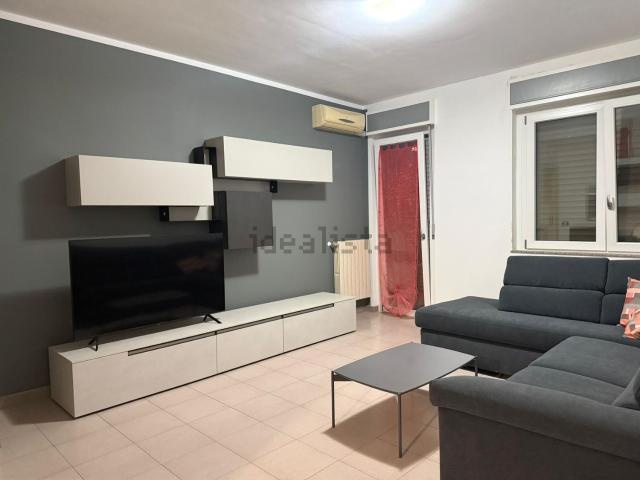 Appartamento in affitto di 88 m² in Via Brancaleone Doria, 14