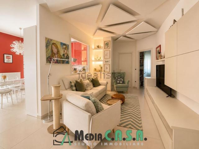 Appartamento in affitto di 88 m² in Via del Mare, 192