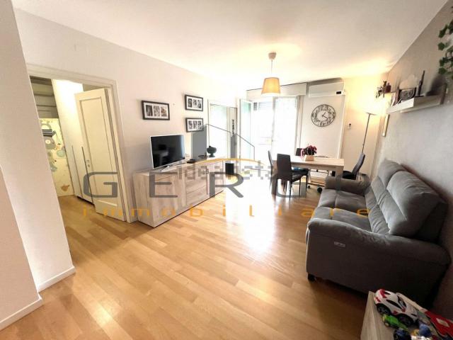 Appartamento in affitto di 88 m² in Via Grazia Deledda