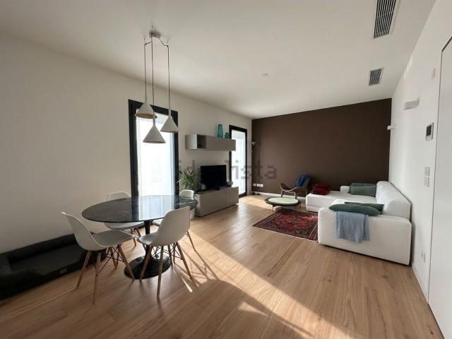 Appartamento in affitto di 88 m² in Via S. Venier