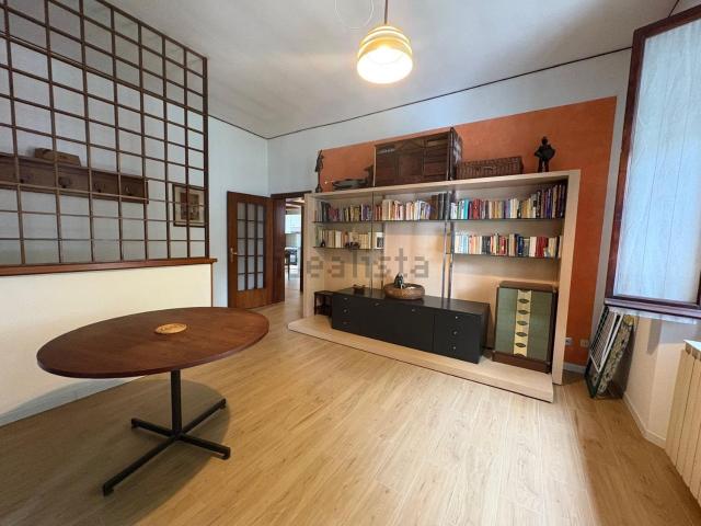 Appartamento in affitto di 89 m² in Via Dante