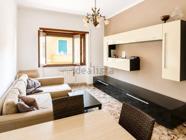 Appartamento in affitto di 89 m² in Via Francesco Massi