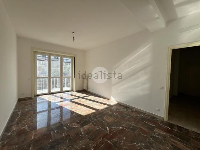 Appartamento in affitto di 89 m² in Via Lorenzo Perosi, 1