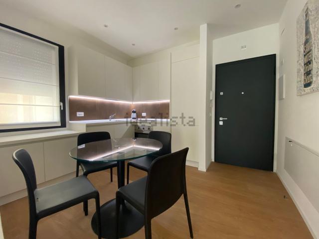Appartamento in affitto di 89 m² in Via Mura di San Teonisto