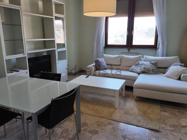 Appartamento in affitto di 93 m² in Piazza Antonio Vallisneri
