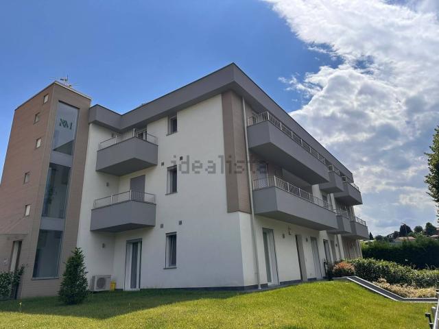 Appartamento in affitto di 93 m² in Via Camillo Benso Conte di Cavour, 23