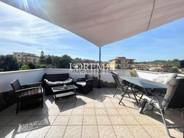 Appartamento in affitto di 93 m² in Via di Ponte Ladrone