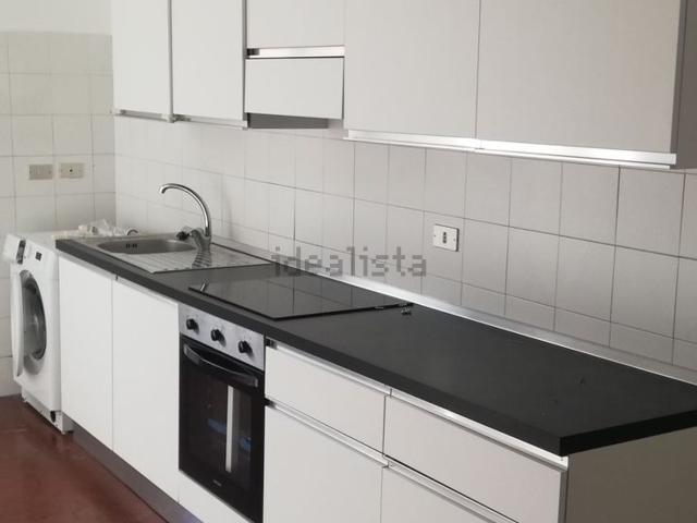 Appartamento in affitto di 93 m² in Via Spartaco, 9