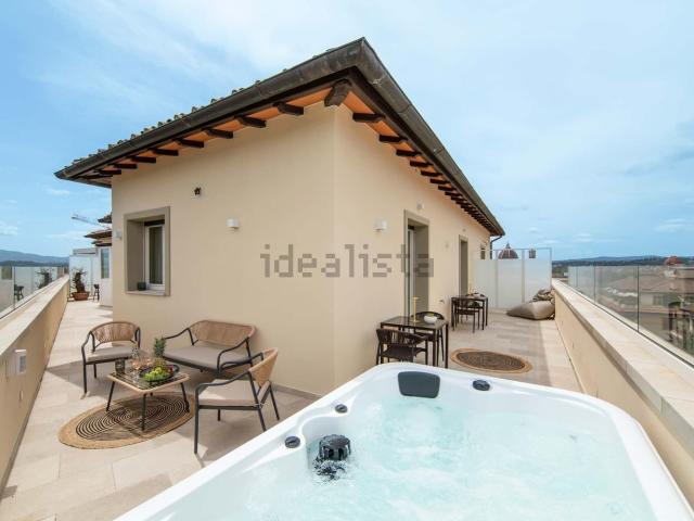 Appartamento in affitto di 93 m² in Viale Giacomo Matteotti, 9