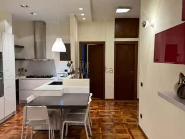Appartamento in affitto di 90 m² in Corso Sempione, 51