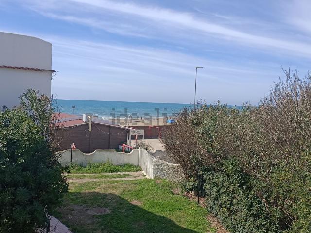 Appartamento in affitto di 90 m² in Lungomare Celeste