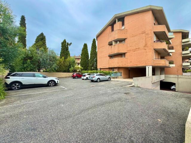 Appartamento in affitto di 90 m² in Largo Alessandria del Carretto