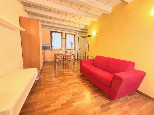 Appartamento in affitto di 90 m² in Piazza della Frutta