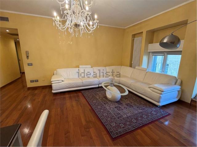 Appartamento in affitto di 90 m² in Piazza Risorgimento, 10