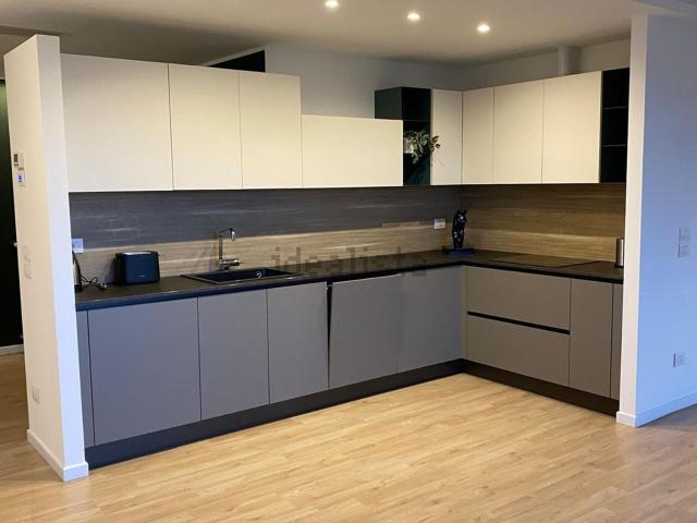 Appartamento in affitto di 90 m² in Strada Comunale delle Corti, 54