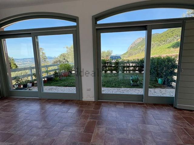Appartamento in affitto di 90 m² in Strada di Piedimonte