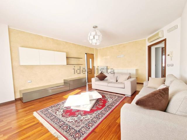 Appartamento in affitto di 90 m² in Strada Provinciale 15