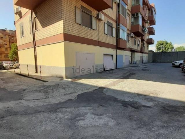 Appartamento in affitto di 90 m² in Vico I&apos  Crotone, 21