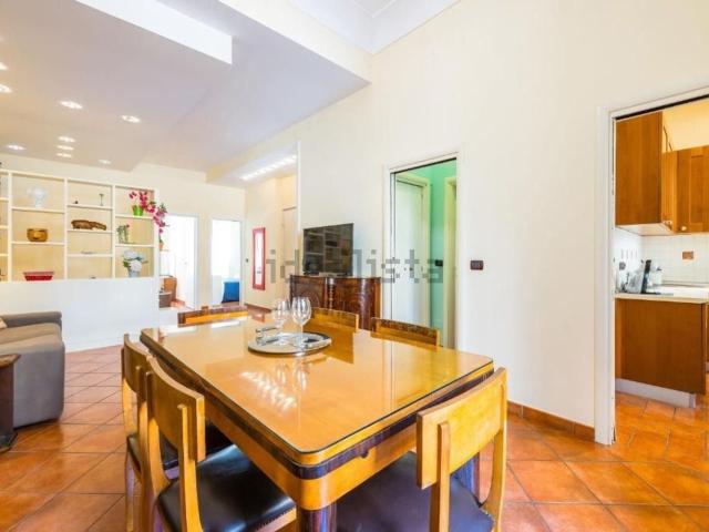 Appartamento in affitto di 90 m² in Vico II Alabardieri