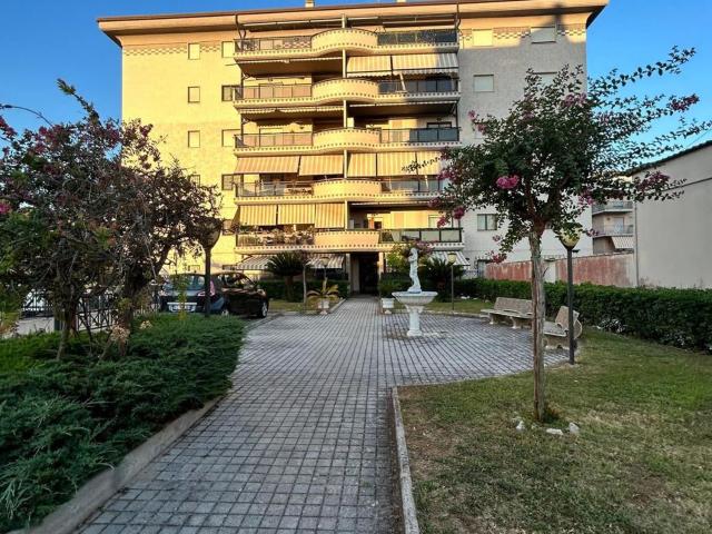 Appartamento in affitto di 90 m² in Vicolo in Arcione, 42