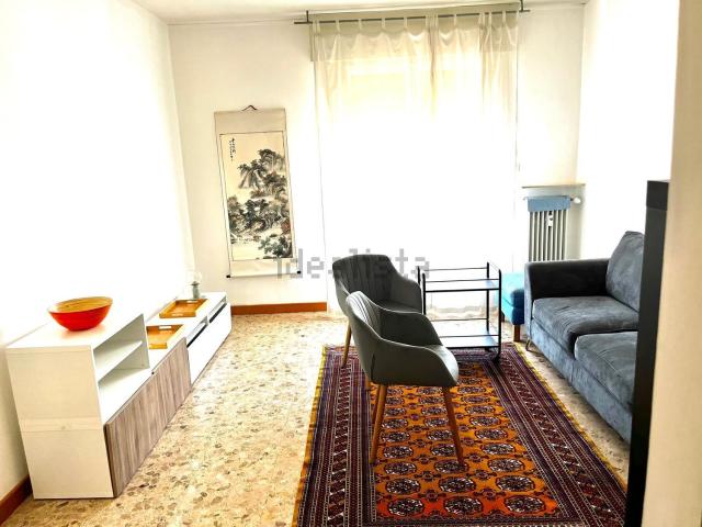 Appartamento in affitto di 90 m² in Via 14 maggio, 6