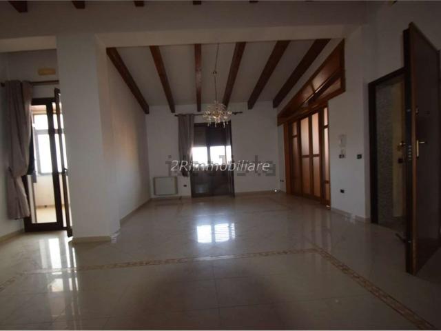 Appartamento in affitto di 90 m² in Via Tevere