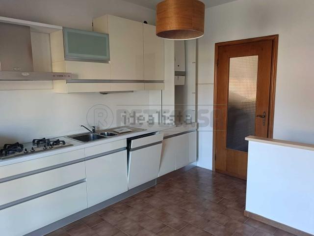 Appartamento in affitto di 90 m² in Via Toffetti