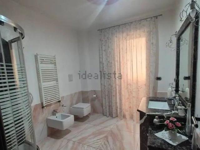 Appartamento in affitto di 90 m² in Via Togliatti