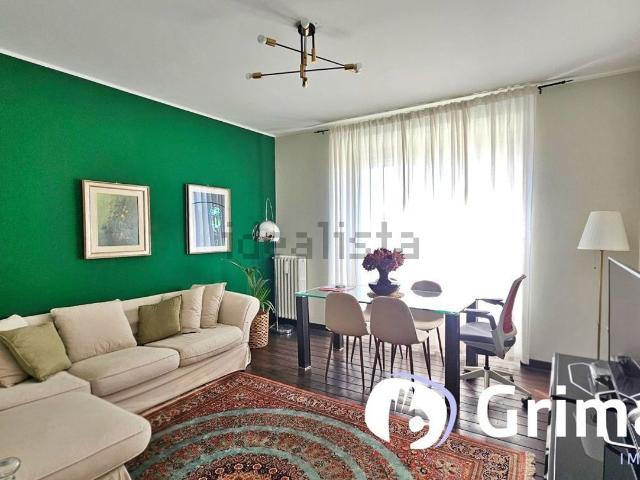 Appartamento in affitto di 90 m² in Via Ugo Betti, 43