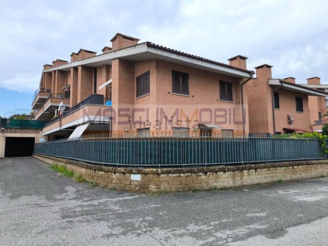 Appartamento in affitto di 90 m² in Via Umberto Terracini, 1