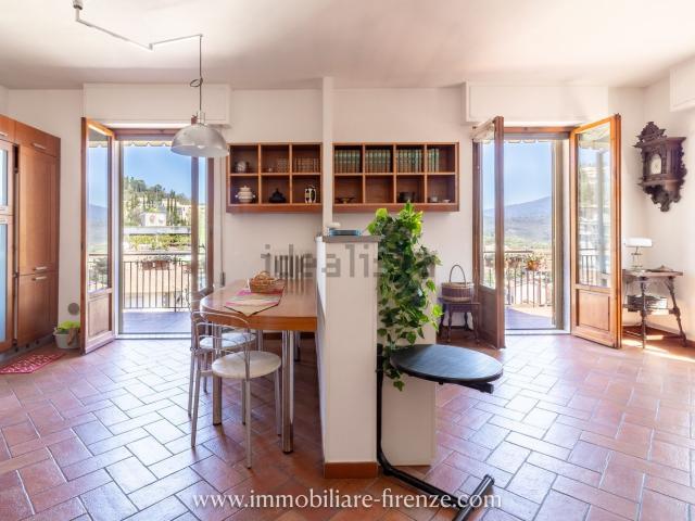 Appartamento in affitto di 90 m² in Via Vittorio Veneto