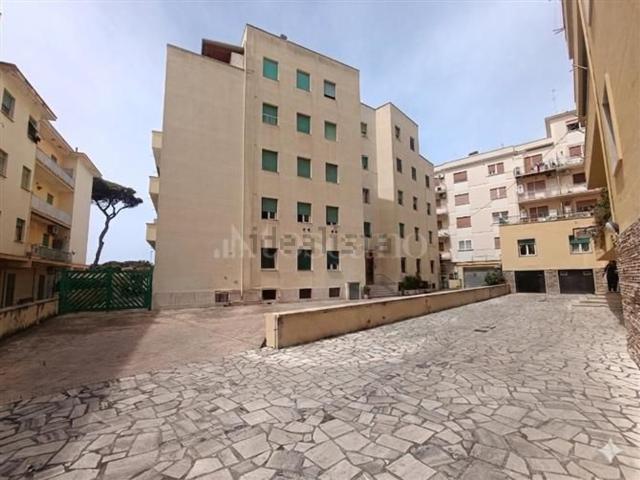 Appartamento in affitto di 90 m² in Via XXI Aprile