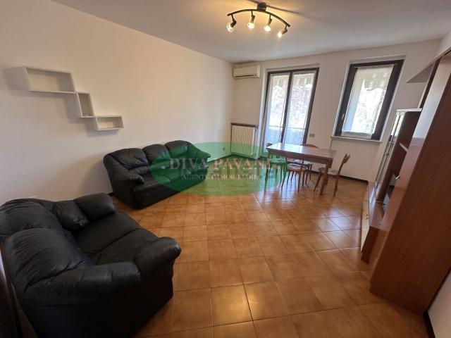 Appartamento in affitto di 90 m² in Via Aldo Moro, 18