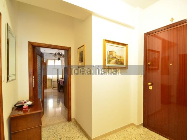Appartamento in affitto di 90 m² in Via Alessandro Manzoni
