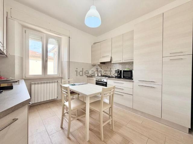 Appartamento in affitto di 90 m² in Via Annibale Vecchi, 98