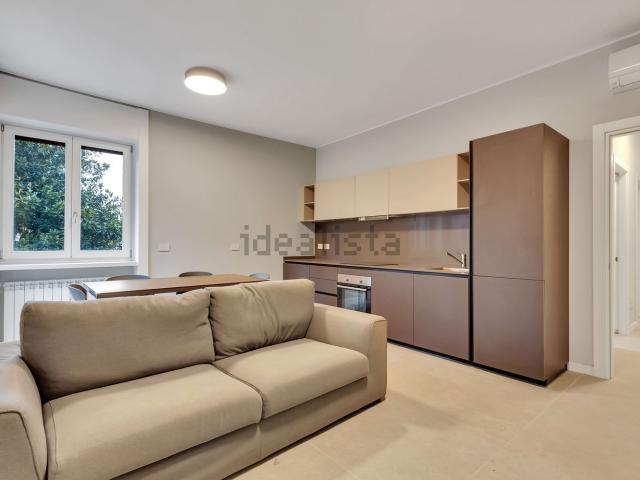 Appartamento in affitto di 90 m² in Via Angelo Fumagalli, 7