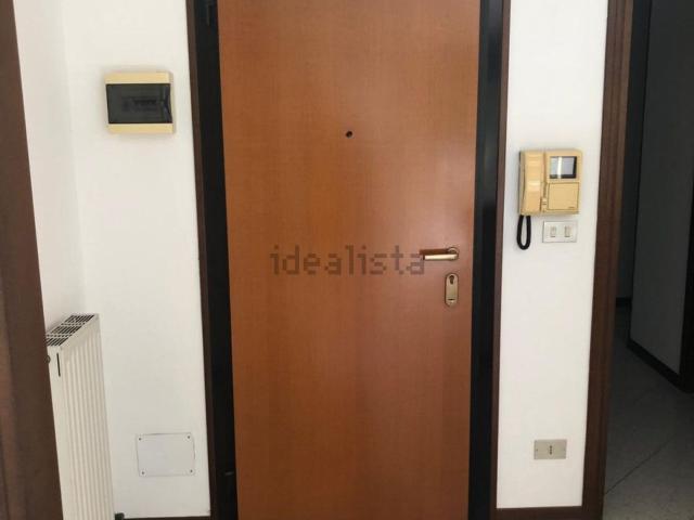Appartamento in affitto di 90 m² in Via Astorre Lanari