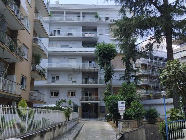 Appartamento in affitto di 90 m² in Via Aurelia, 429